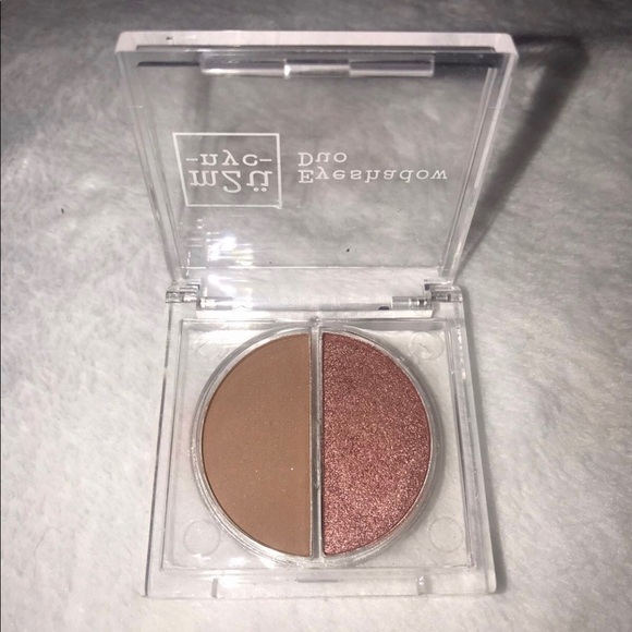 m2u Makeup New M2u Nyc Shimmer Matte Eyeshadow Duo Single Palette